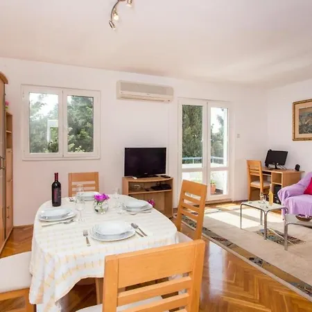 Apartman Lia - One Bedroom With Balcony And Sea View Dubrovnik