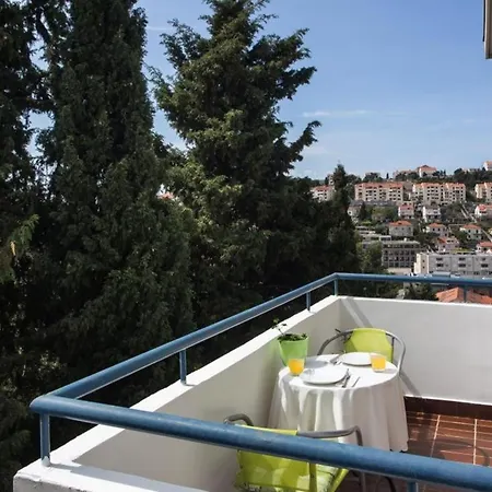 Apartment Lia - One Bedroom With Balcony And Sea View Dubrovnik
