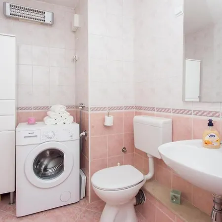 Apartment Lia - One Bedroom With Balcony And Sea View Dubrovnik
